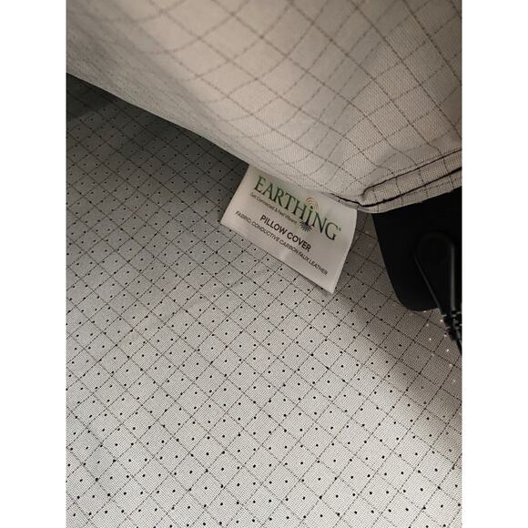 Earthing Elite Pillowcase Kit (Standard Size), Clint Ober’s Products 2 pack - Picture 7 of 8